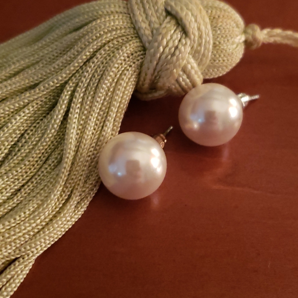 Pearl Earrings
